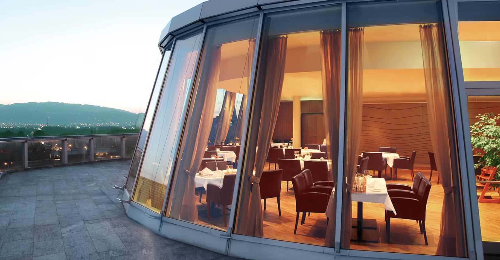 Four Points by Sheraton Panoramahaus Dornbirn Bagian luar foto