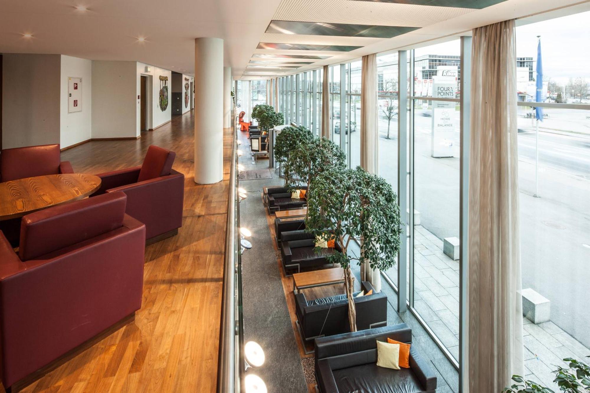 Four Points by Sheraton Panoramahaus Dornbirn Bagian luar foto